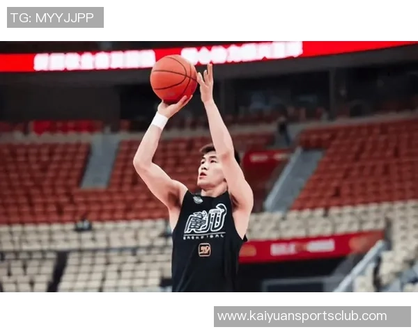 郭艾伦表现出色11投7中斩获16分5助攻正负值高达22为球队贡献巨大